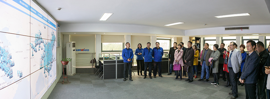 湖南省国防发动研究性演习参演向导莅临壹定发智能