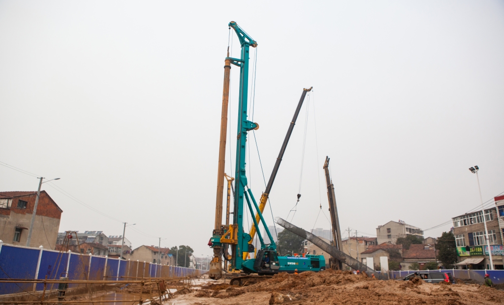 老板着急了？？？？？？？？壹定发智能高效旋挖钻机来资助