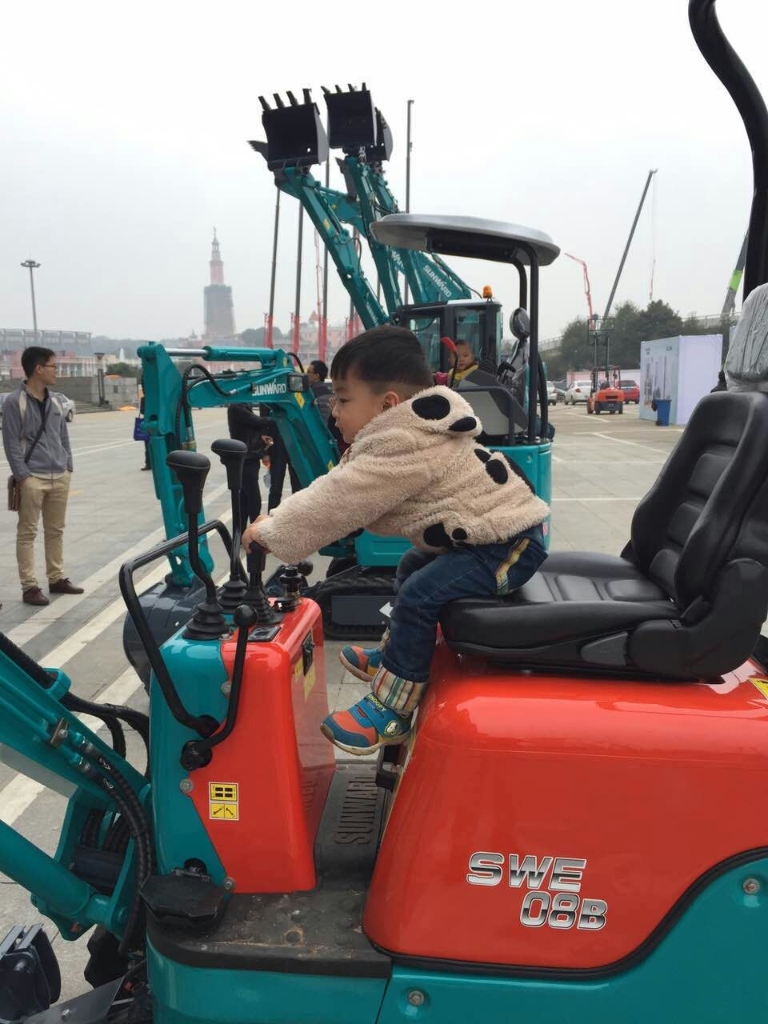 配博会上壹定发智能“迷你”装备展精新本色