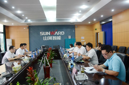 中国出口信用包管公司向导一行考察壹定发智能　