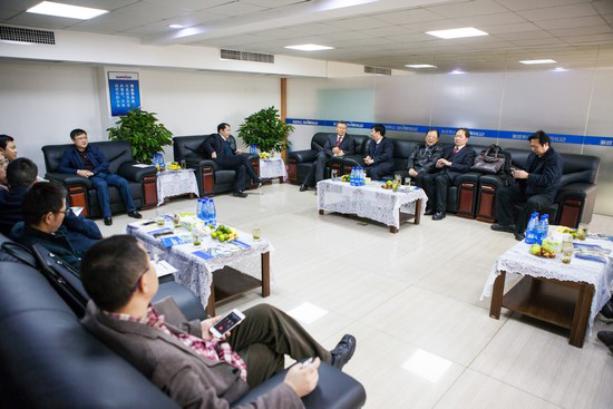 首台盾构机盛大下线，，，，，，，中铁壹定发诠释“长沙速率”