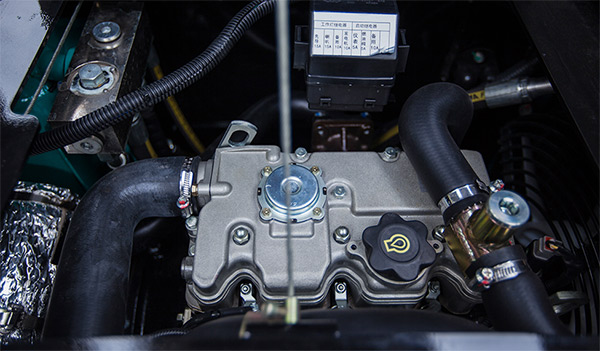 “C位”出道 14.5万元壹定发智能微挖18UB等你开回家