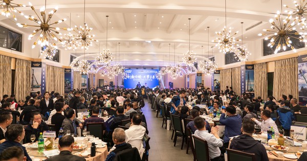 首日签单2.6亿元，，，，，，，，壹定发智能立异产品引爆上海宝马展