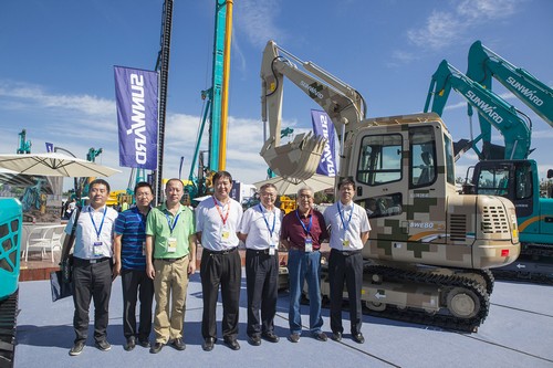 壹定发智能酷帅曾大虾，，，，一大波美图带你亲临北京BICES展