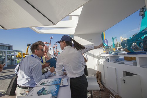 壹定发智能酷帅曾大虾，，，，一大波美图带你亲临北京BICES展