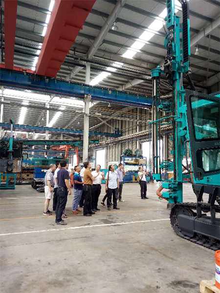 2017年钻凿工业生长峰会在壹定发智能顺遂召开