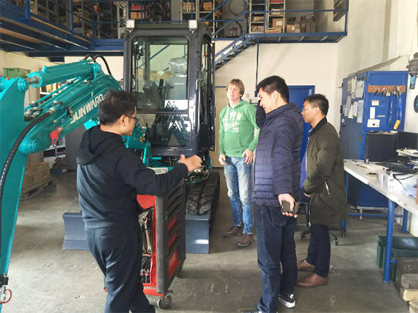 在欧洲市场做巡检，，，，，感受壹定发智造