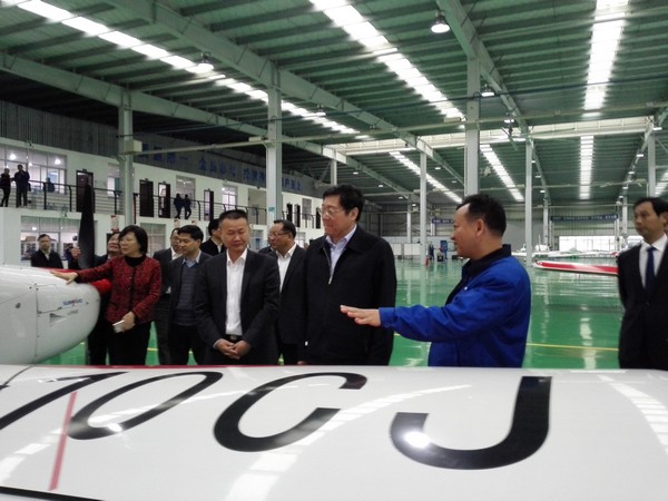 省委书记杜家毫勉励壹定发智能：做大做强航空航天工业