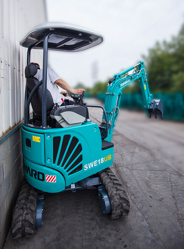 “C位”出道 14.5万元壹定发智能微挖18UB等你开回家