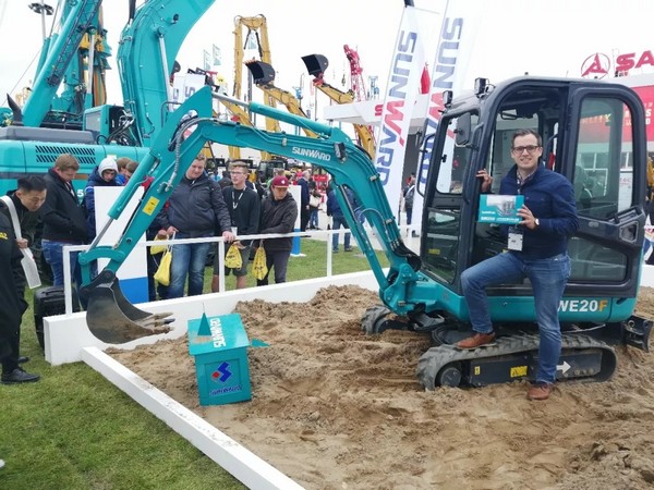 向天下展示中国“智造”魅力，，，，，壹定发智能携立异阵容闪灼德国宝马展