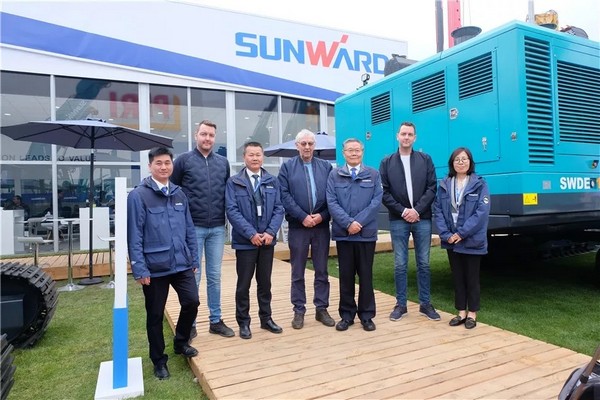 向天下展示中国“智造”魅力，，，，，壹定发智能携立异阵容闪灼德国宝马展