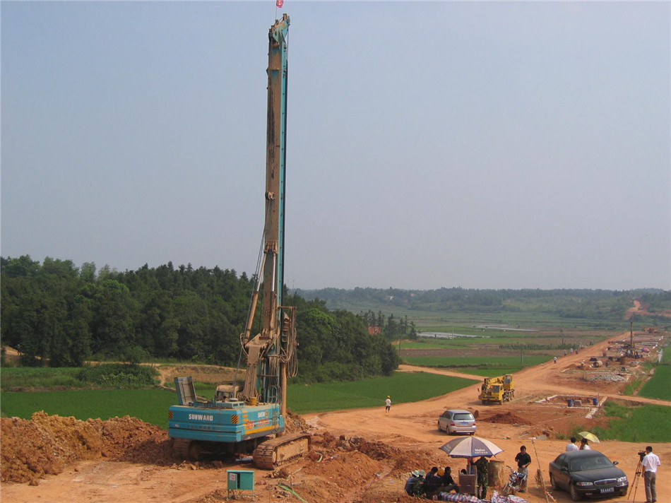 突破手艺垄断 打响民族品牌声誉