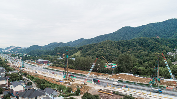 高效又环保，，，，，说的就是SWSD双动力头强力多功效钻机