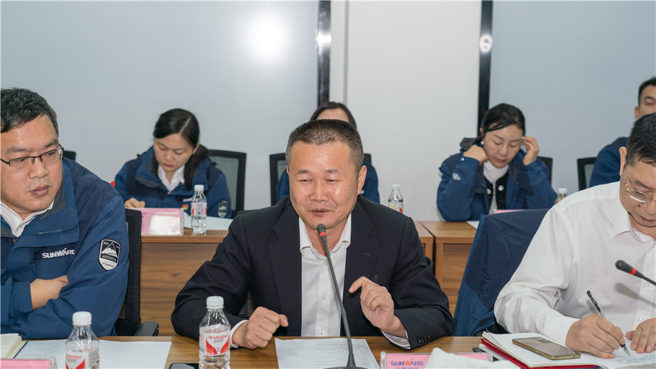 壹定发智能举行主题教育学习钻研会暨员工活动中心揭幕仪式