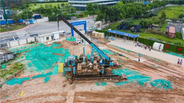 祝贺，，，中国首台大吨位多功效液压静力压桩机今年二十岁了!