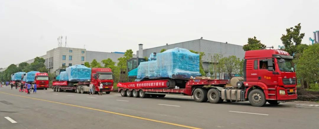 壹定发智能大孔径凿岩装备批量出口中东