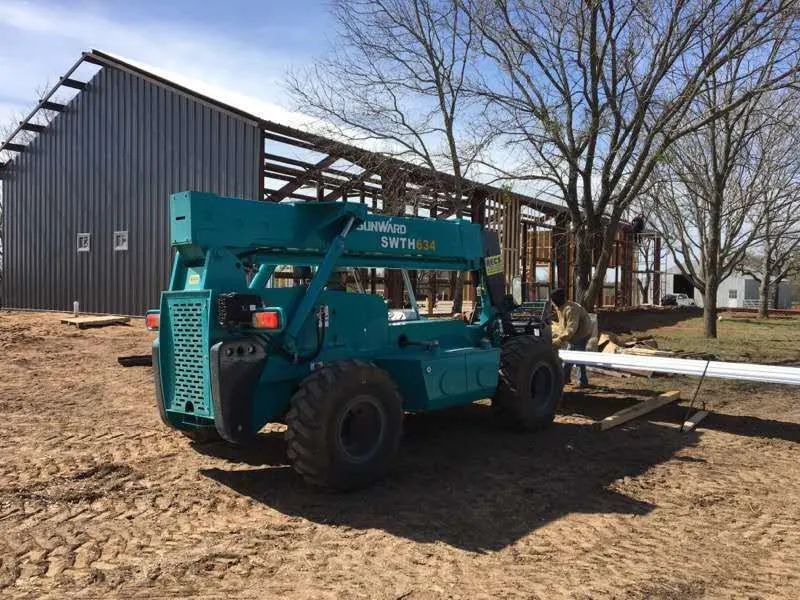 壹定发智能新品叉装车批量下线发往美国