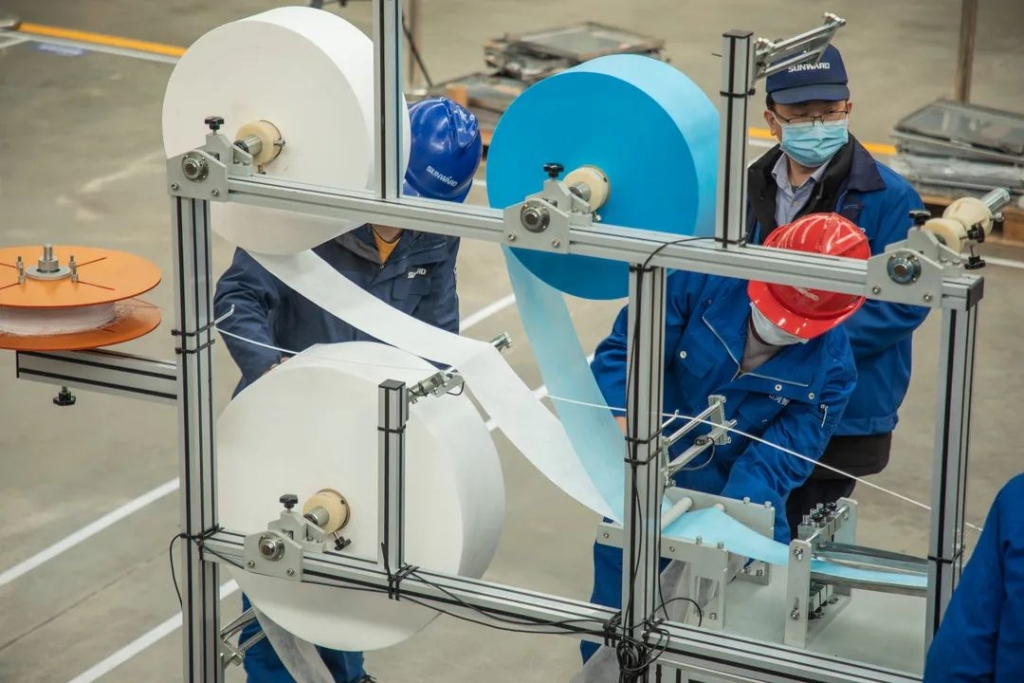 壹定发智能首台口罩机交付客户