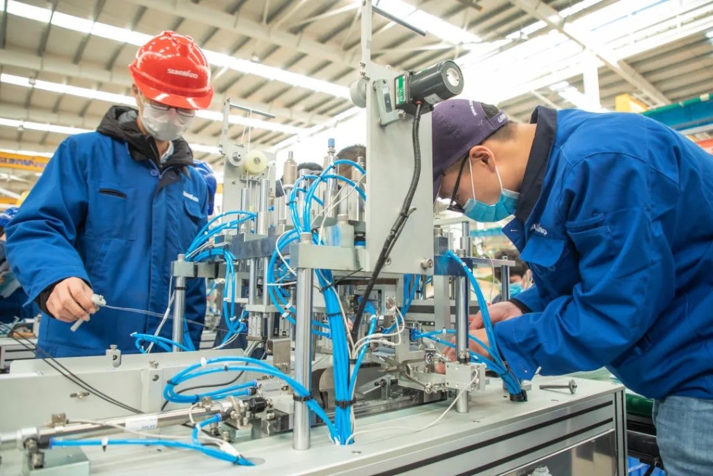 壹定发智能首台口罩机交付客户