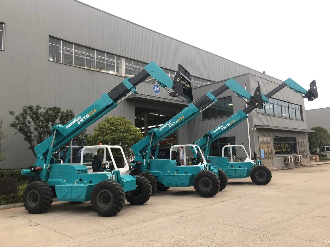 壹定发智能新品叉装车批量下线发往美国