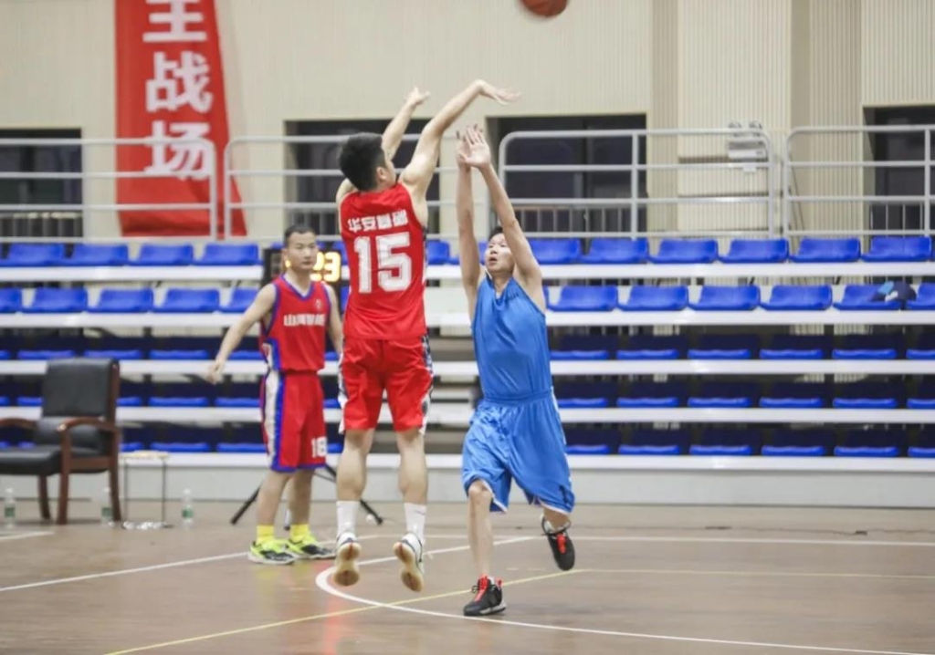 “520” 壹定发智能以球会友中建五局三公司