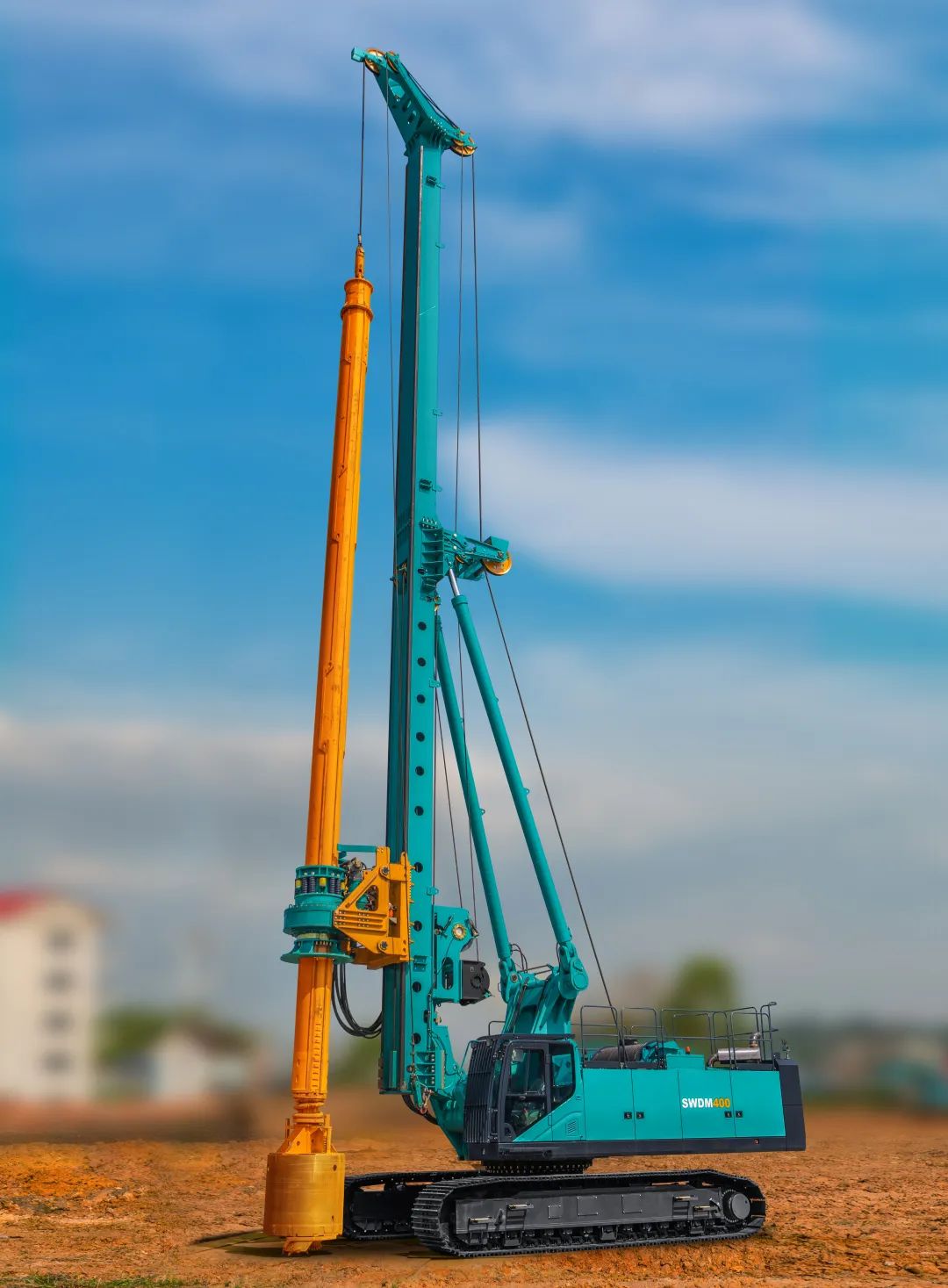 入岩家族添新丁，，，，，，，SWDM400旋挖钻机批量上市
