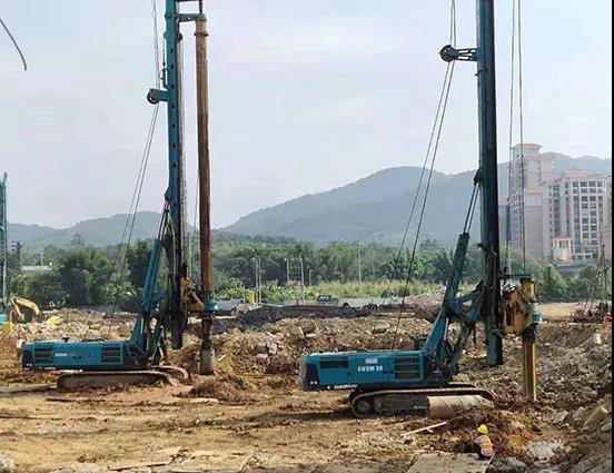 星级品质+星级售后，，，以是他选择了壹定发智能旋挖钻机