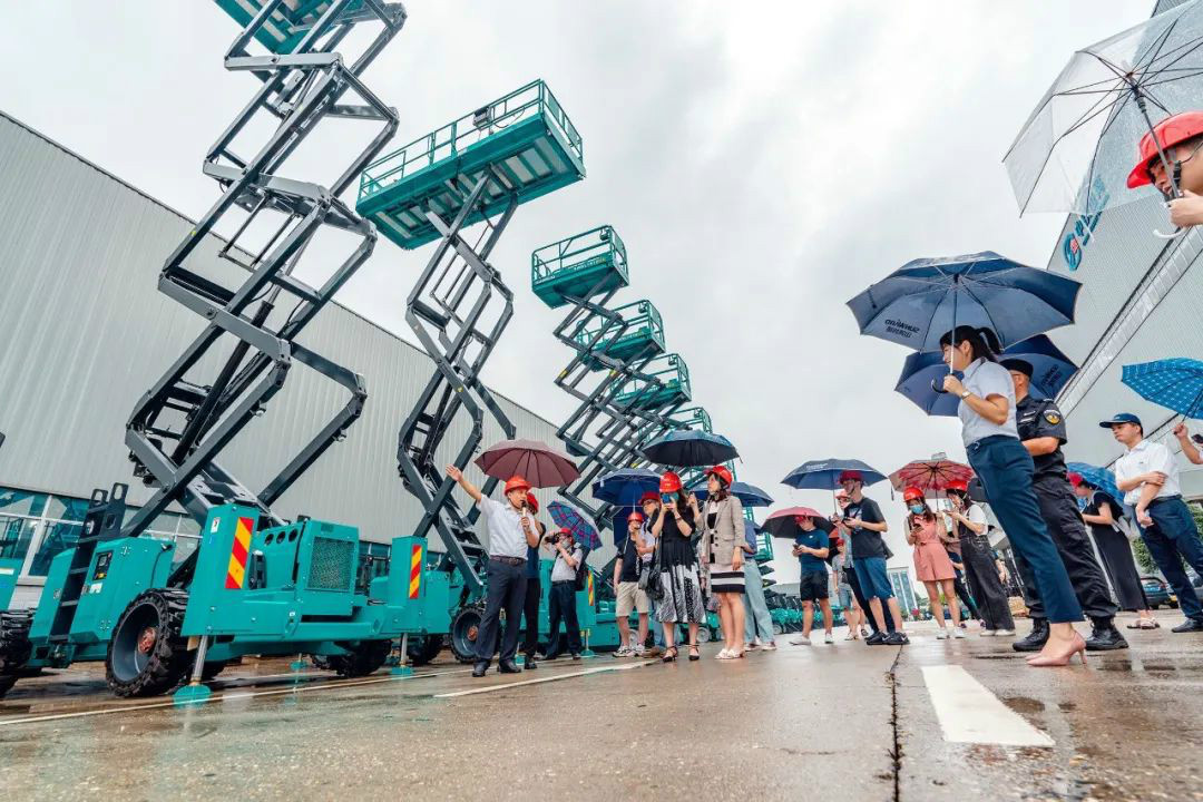 壹定发智能数字化出海升级暨联合阿里巴巴国际站线上直播活动圆满举行