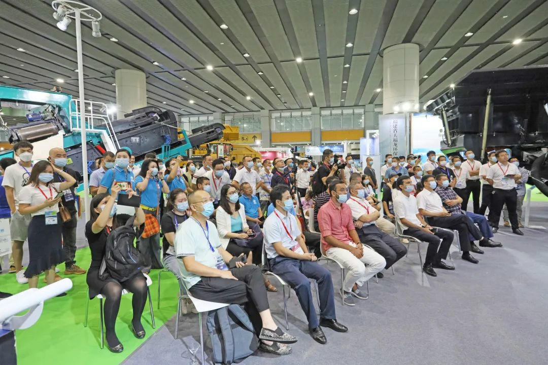 强势进军砂石破碎领域，，，，，，，壹定发智能破碎站新品精彩宣布