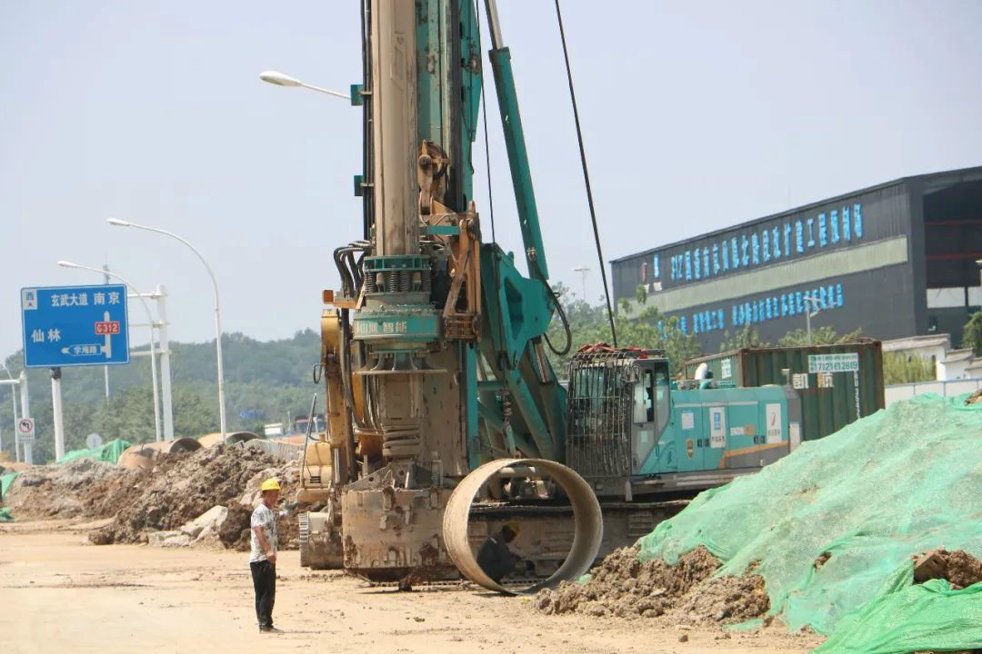 强悍体现赢青睐！壹定发智能360H旋挖钻助力南京312国道改扩建