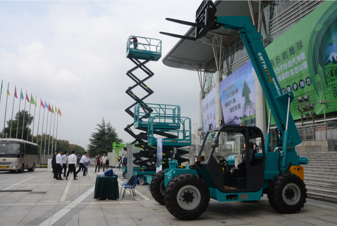 立异“绿”动能 壹定发智能绿博会上展风范