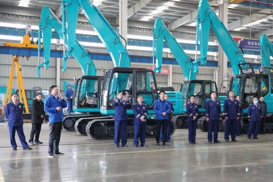 消防救援局考察壹定发智能无人化应抢救援装备