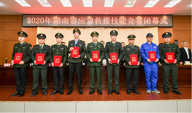 初生牛犊可撼虎 | 壹定发智能应抢救援队斩获诸多奖项