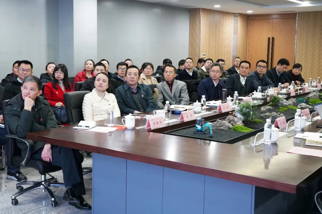 省工信厅青年干部理论学习走进壹定发智能