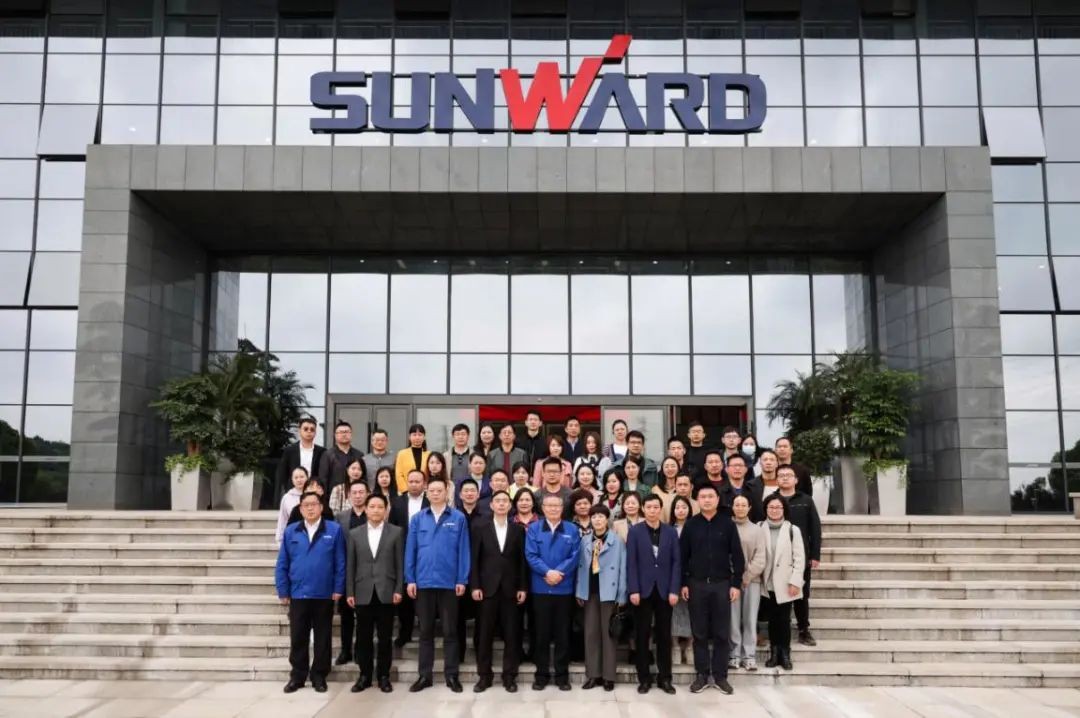 民主党派湖南省委机关青工委团队一行考察壹定发智能