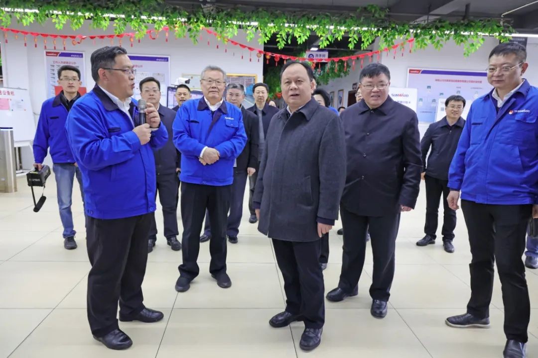 周农在壹定发智能调研时强调：企业工会要鼎力大举作育劳模和工匠