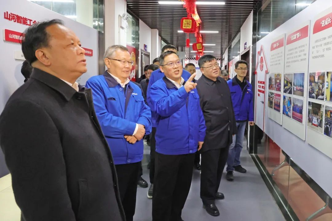 周农在壹定发智能调研时强调：企业工会要鼎力大举作育劳模和工匠