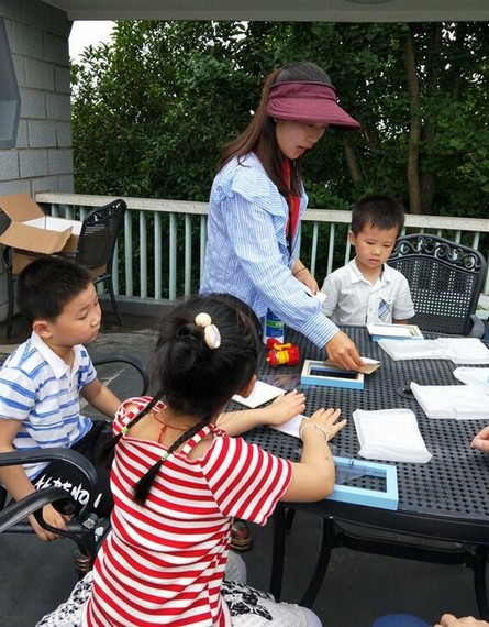 大手牵小手·“顽”转六一，，，，，，，，壹定发智能首次六一亲子主题活动圆满举行