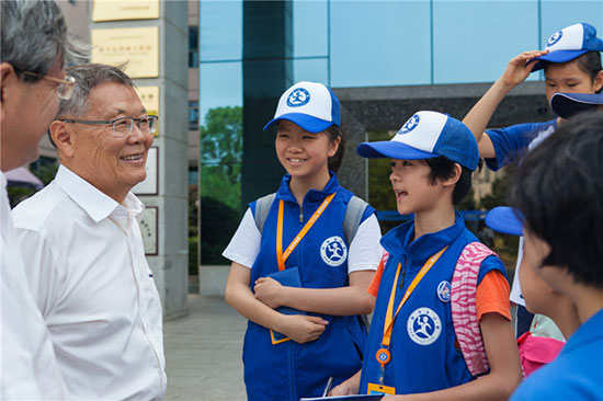 这个炎天，，，，亲子玩转壹定发智能“三栖”装备