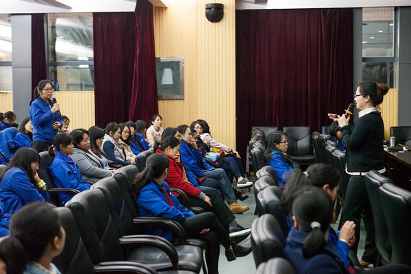 欢度三八节温暖壹定发家