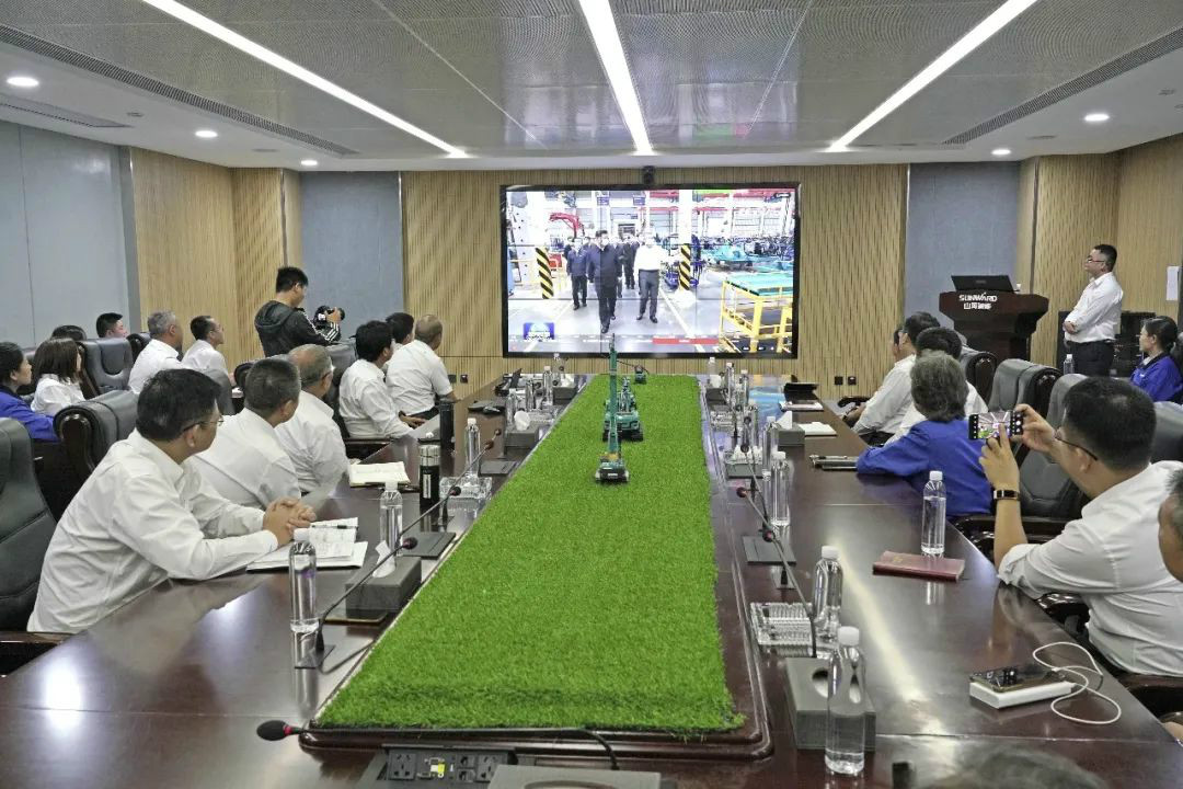 总书记“点赞”壹定发立异，，，，，，壹定发智能集中收看《新闻联播》