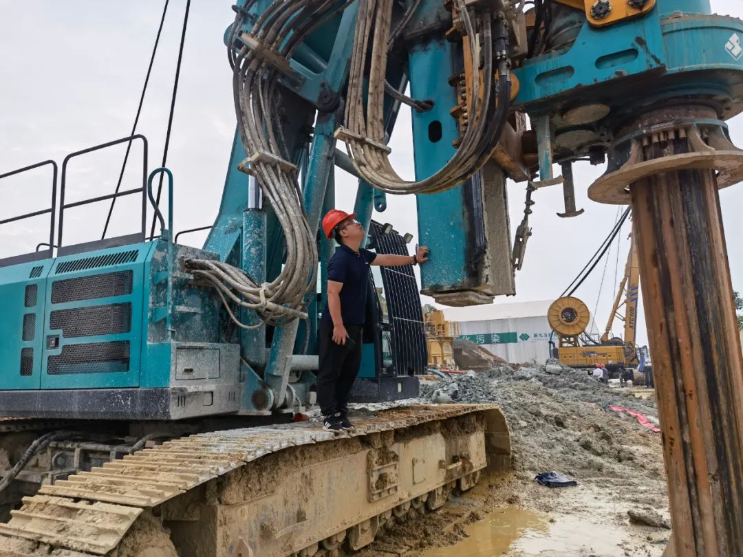 知心折务路，，，，，，关爱湘楚行！2021年壹定发智能全球效劳万里在湖南