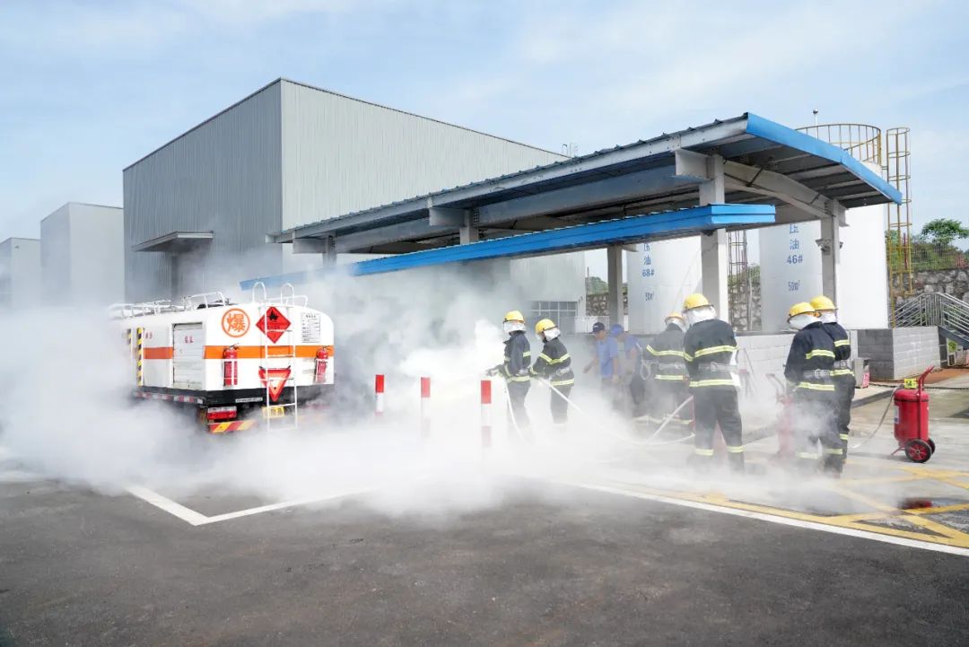 实战演练砺精兵——2021年长沙市工贸企业危险化学品综合应急演练在壹定发智能举行