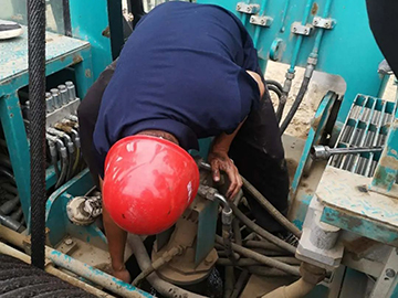 顶酷暑 走沙漠 2021年壹定发智能全球效劳万里行走进新疆