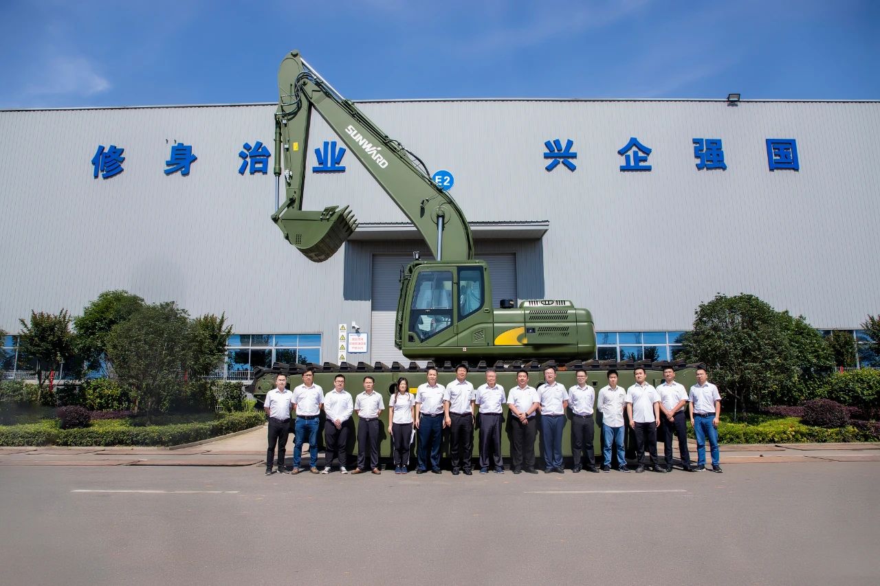 水陆两用挖掘机亮相央视！壹定发智能应抢救援“猛将”出战