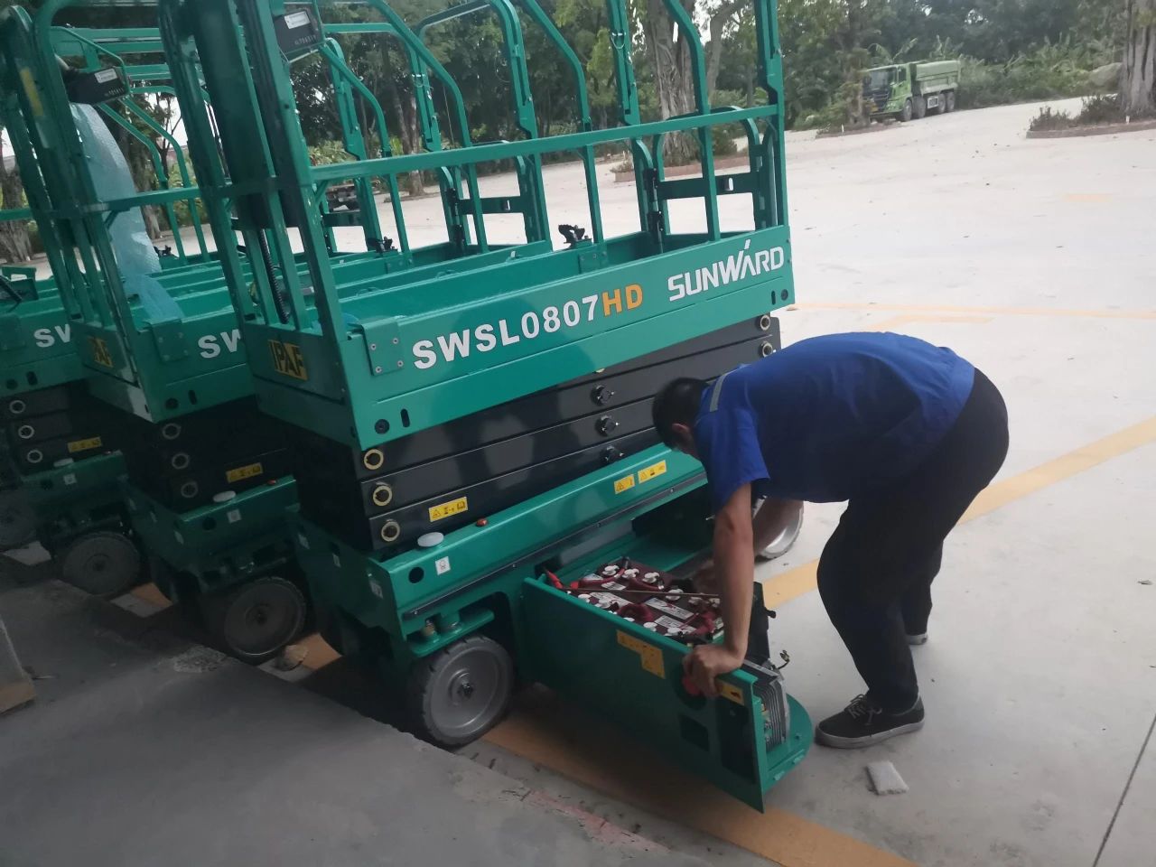 30小时，，，，，8小我私家，，，，，10台装备，，，，，我们说到做到！