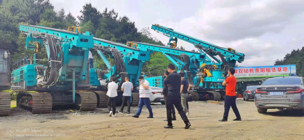 不到2年时间，，，，，，，入手33台壹定发智能旋挖钻机，，，，，，，这位老板什么来头？？？？？？