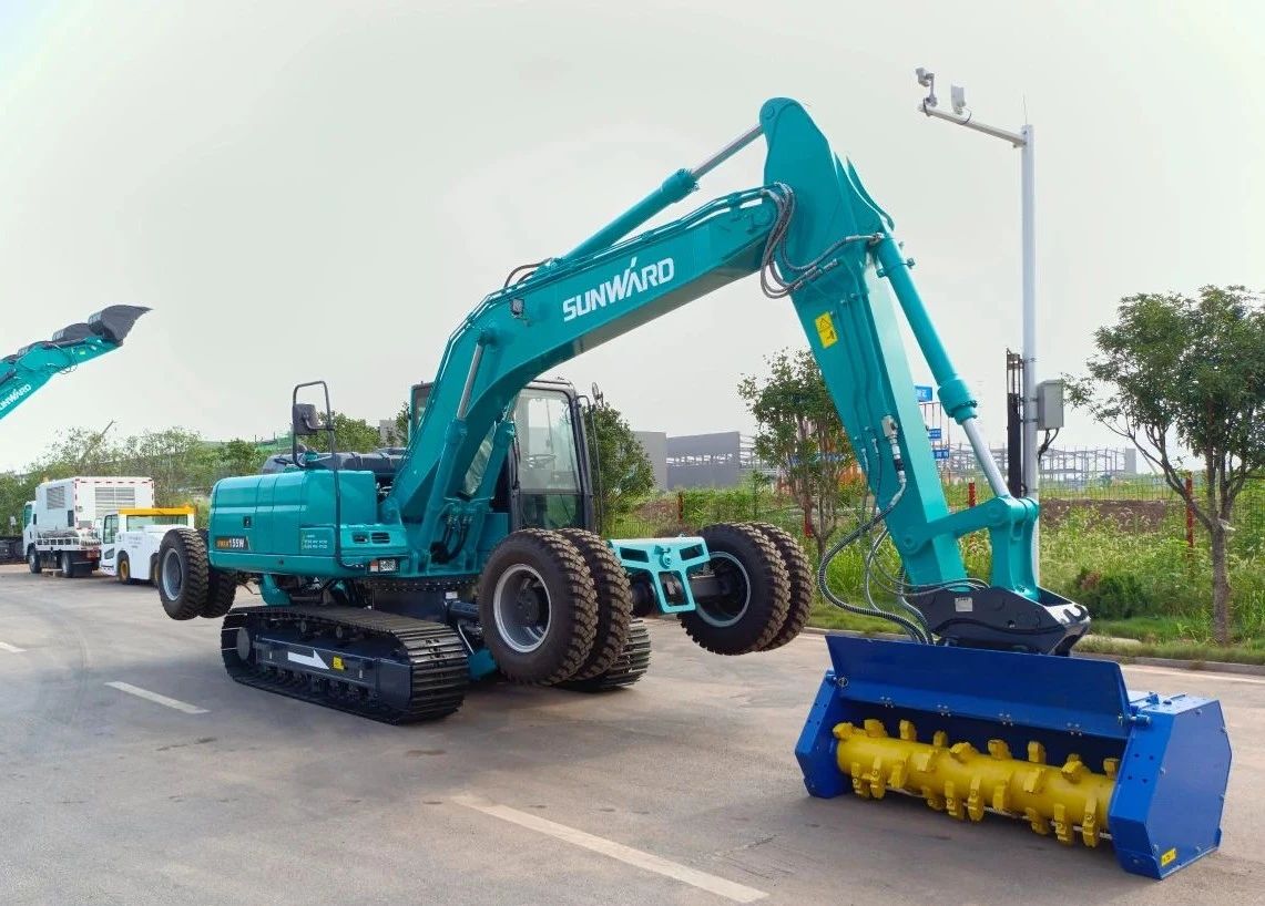 海内首台！壹定发智能15吨级轮履两用开带机乐成下线