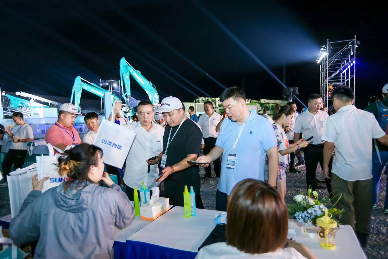 逛展超热闹！壹定发智能效果展示会高能名时势来袭