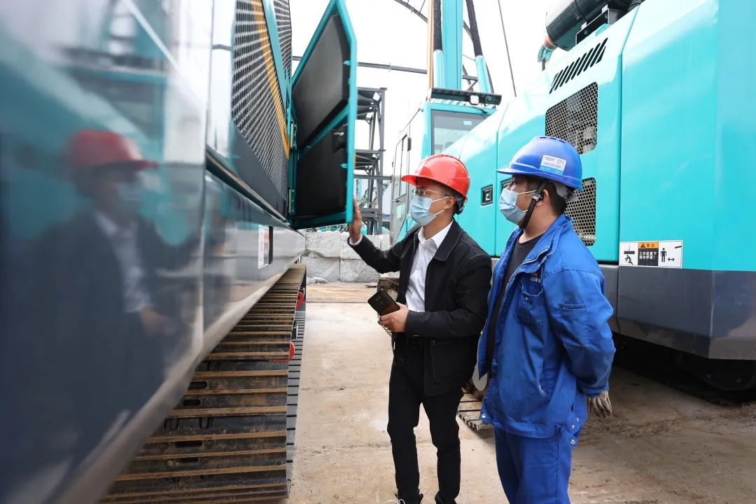 湖南日报：先行先试，，，，，，，开拓千亿美元新市场。。。。。。。∥沂∈椎ザ手工程机械装备出口报关 壹定发智能装备 昨天